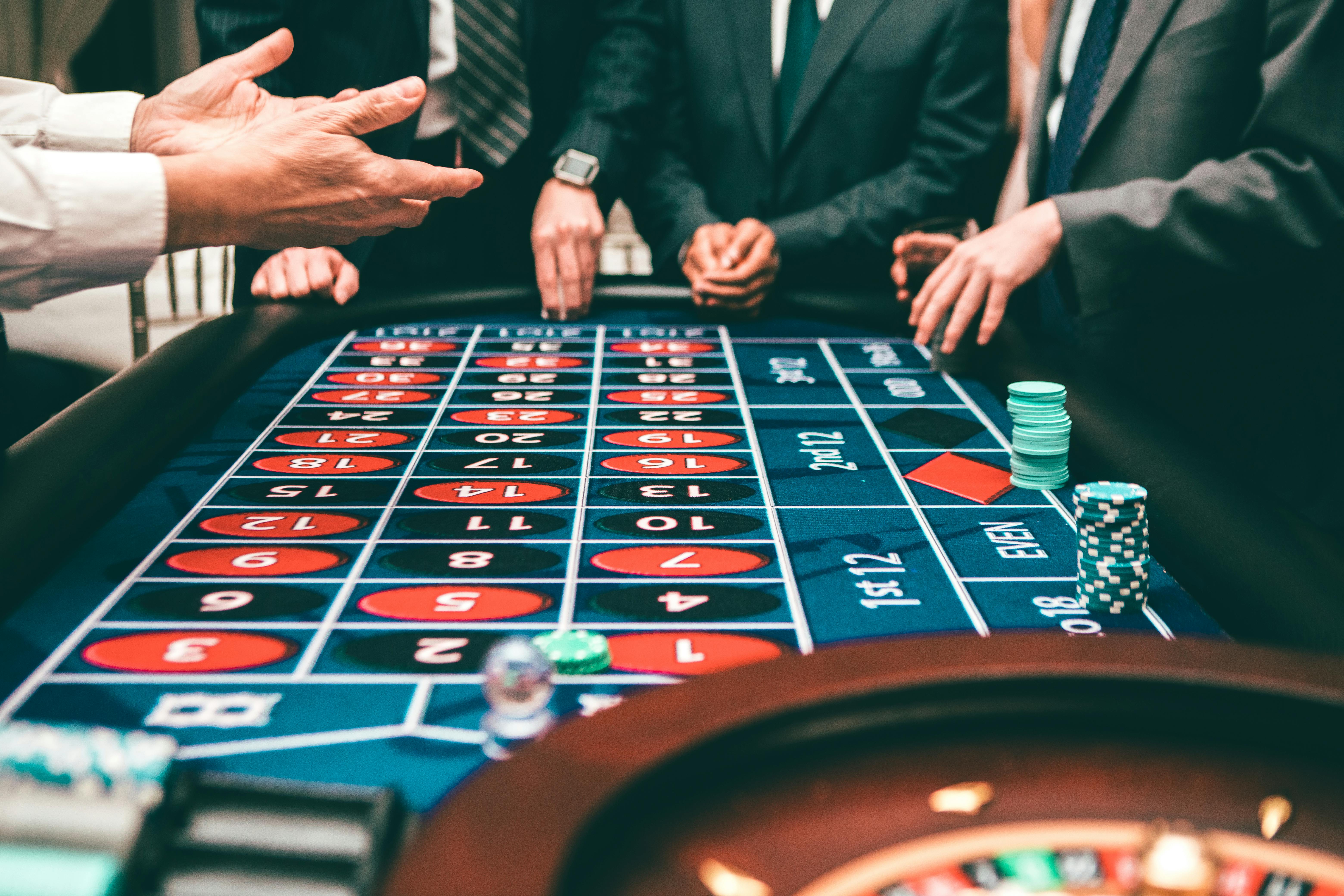 The difference between American and European roulette
